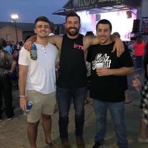 Meet your Posher, Saige